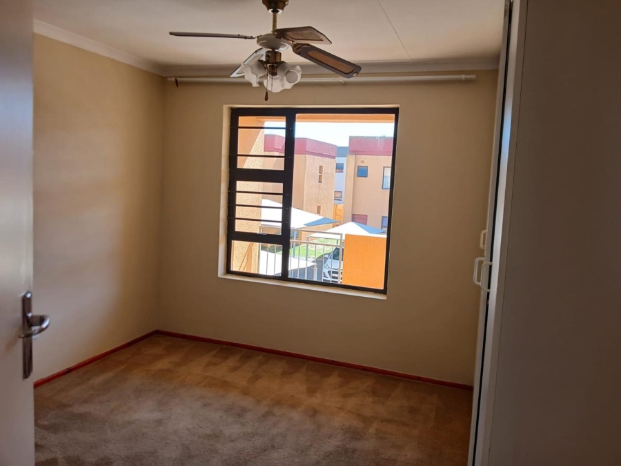 To Let 2 Bedroom Property for Rent in Ferndale Western Cape